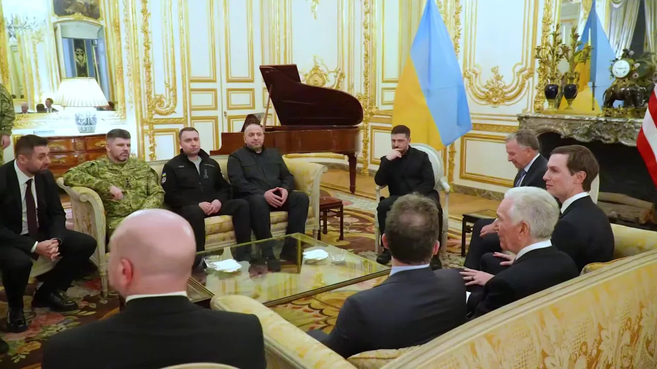 Переговори у Франції: Україна та США проводять третю сесію за два дні / Скріншот