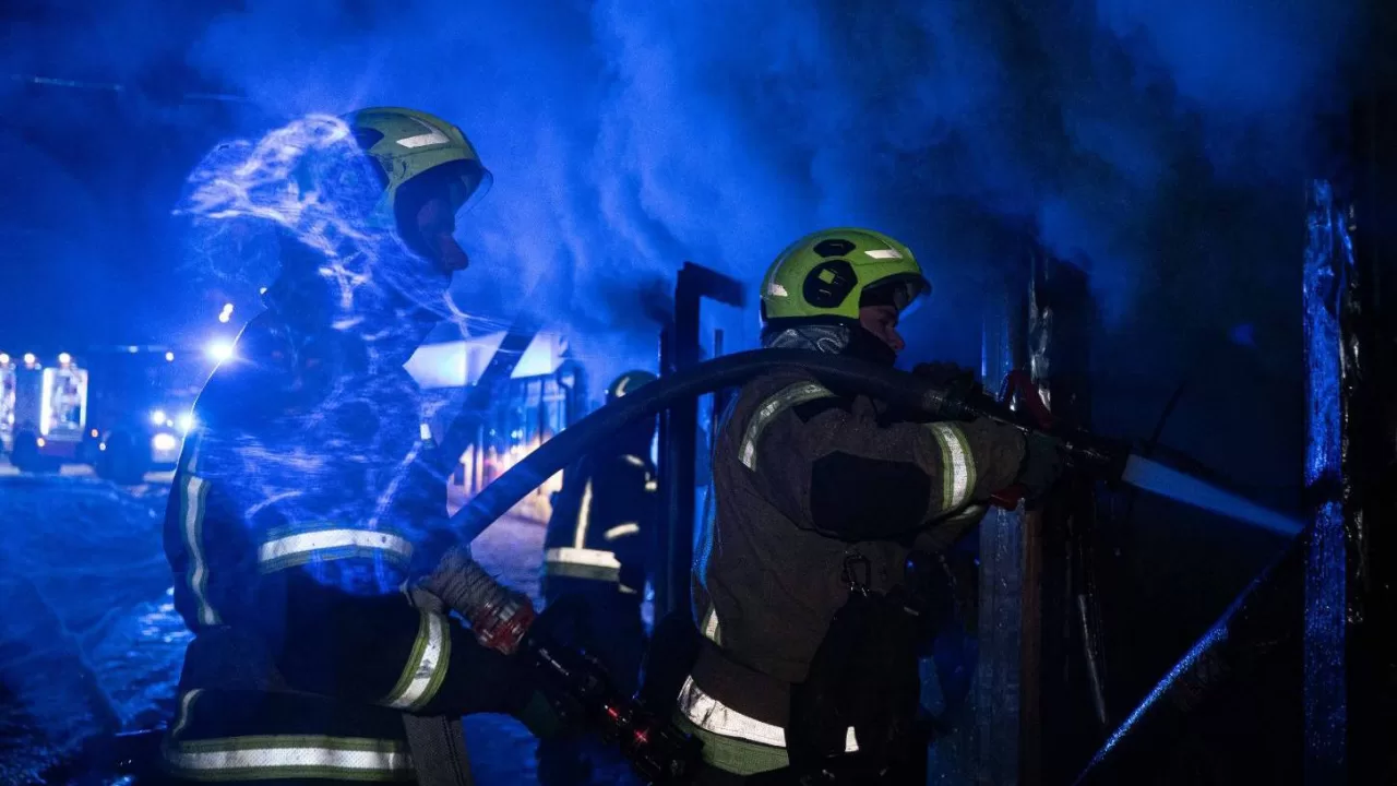 Рятувальники на місці пожежі / Фото ілюстративне: ДСНС