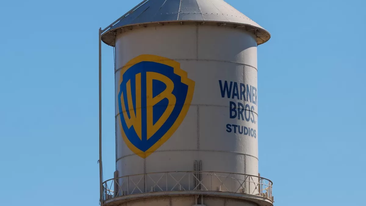 Первоначальное предложение Netflix оценивало студийный и стриминговый бизнес Warner Bros в 82,7 млрд долларов и предусматривало оплату наличными и акциями / Фото Reuters