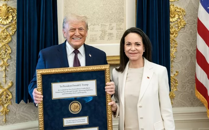 Мария Корина Мачадо подарила Трампу Нобелевскую премию мира / Фото: The White House, X