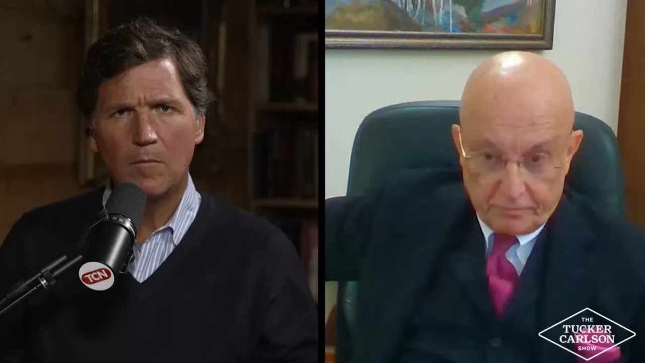 Такер Карлсон берет интервью у Сергея Караганова / Скриншот