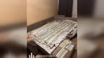 Вилучені в митника гроші / Фото: ДБР