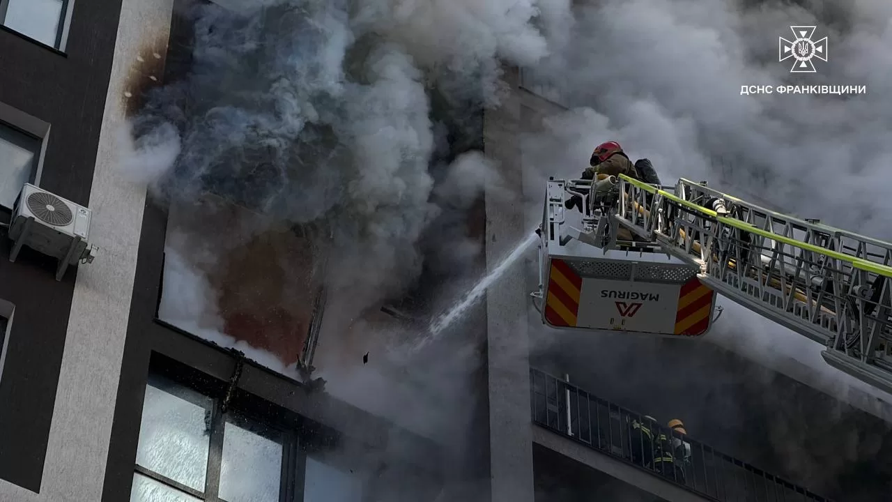 Ліквідація пожежі в Івано-Франківському районі / Фото: ДСНС