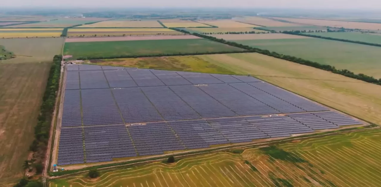 Солнечная электростанция / Скриншот