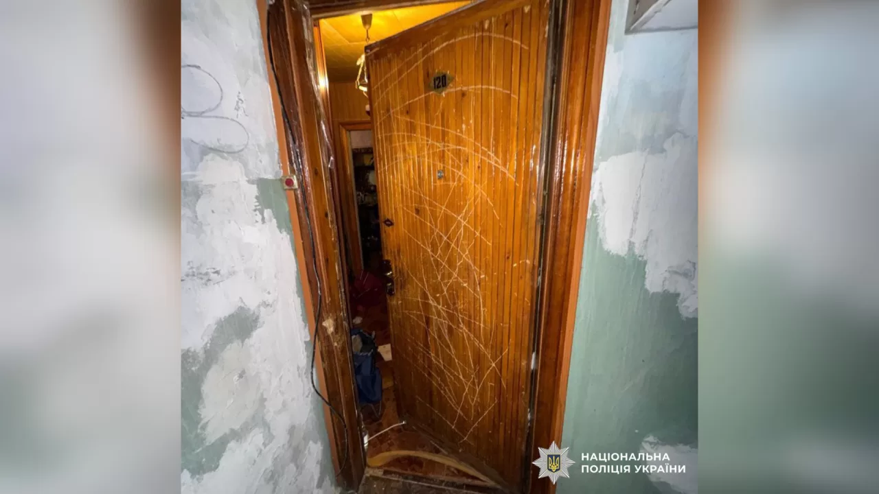 Квартира, де було скоєно вбивство / Фото: ГУНП в Харківській області