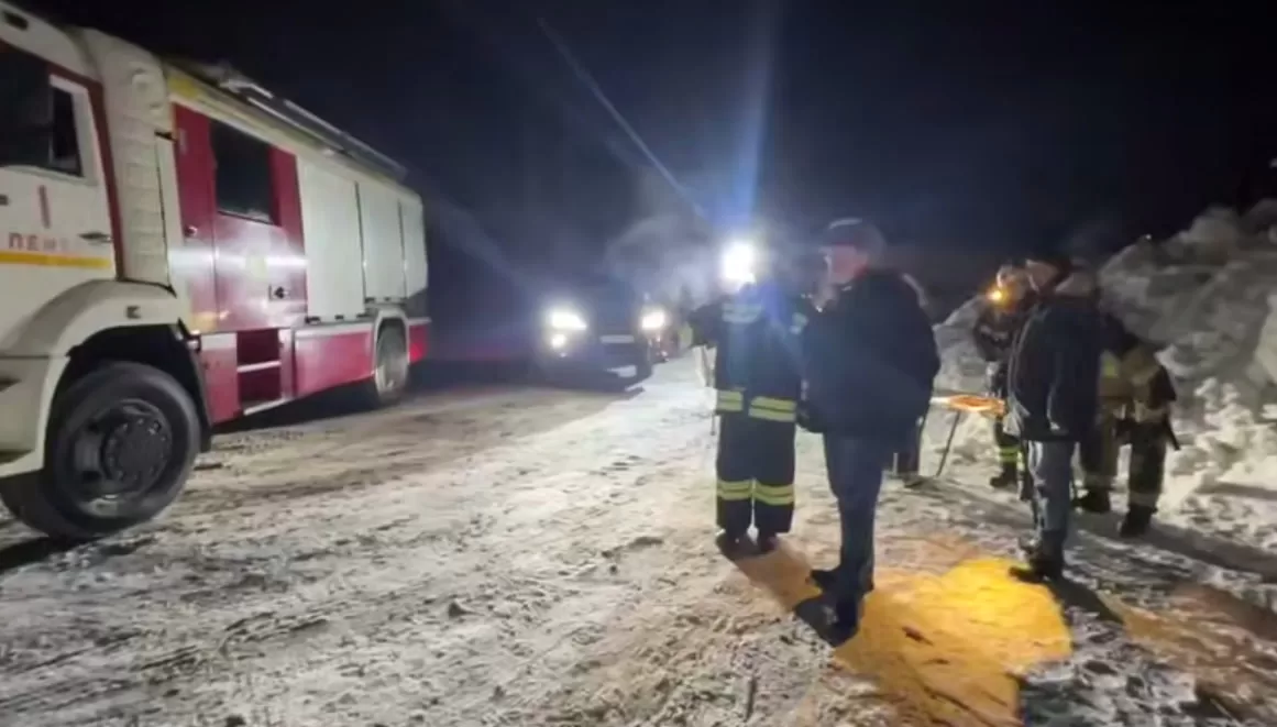 Російські МНС-ники на місці пожежі / Скриншот