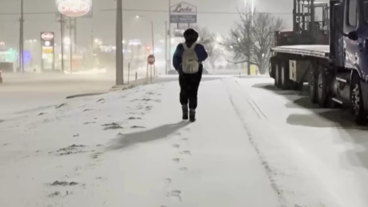 Морозы и снегопады в США / Скриншот