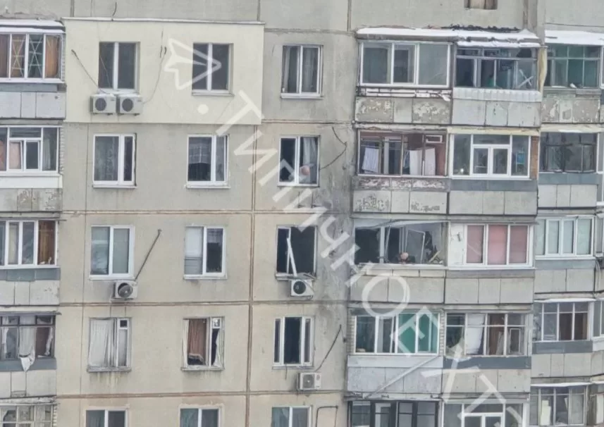 Ворожий БпЛА вдарив по житловому будинку на Салтівці / Фото з соцмереж