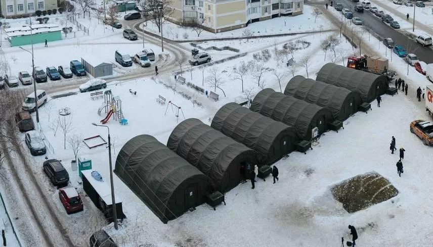 Наметове містечко на Троєщині / Фото: ДСНС