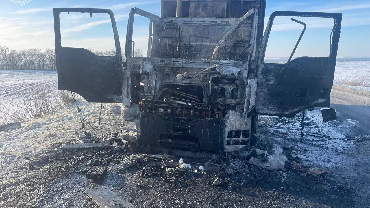 The aftermath of the strike on a garbage truck in the Sumy region / Photo: Sumy Regional Prosecutor's Office