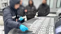 В Киеве мужчина за деньги «решал вопросы» с ТСК и судом / Фото: Полиция Киева