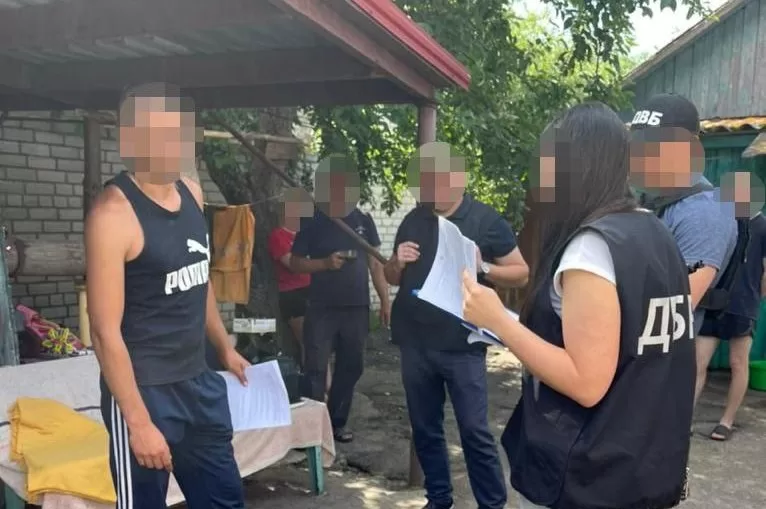 Оголошення підозри експравоохоронцю з Харківщини / Фото архівне: ДБР