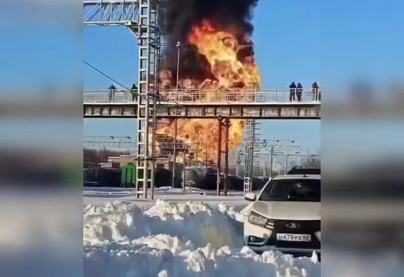 Взрыв на железной дороге в РФ / Скриншот