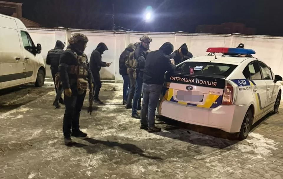 Задержание подозреваемых в вымогательстве денег у военнообязанных / Фото: ГБР