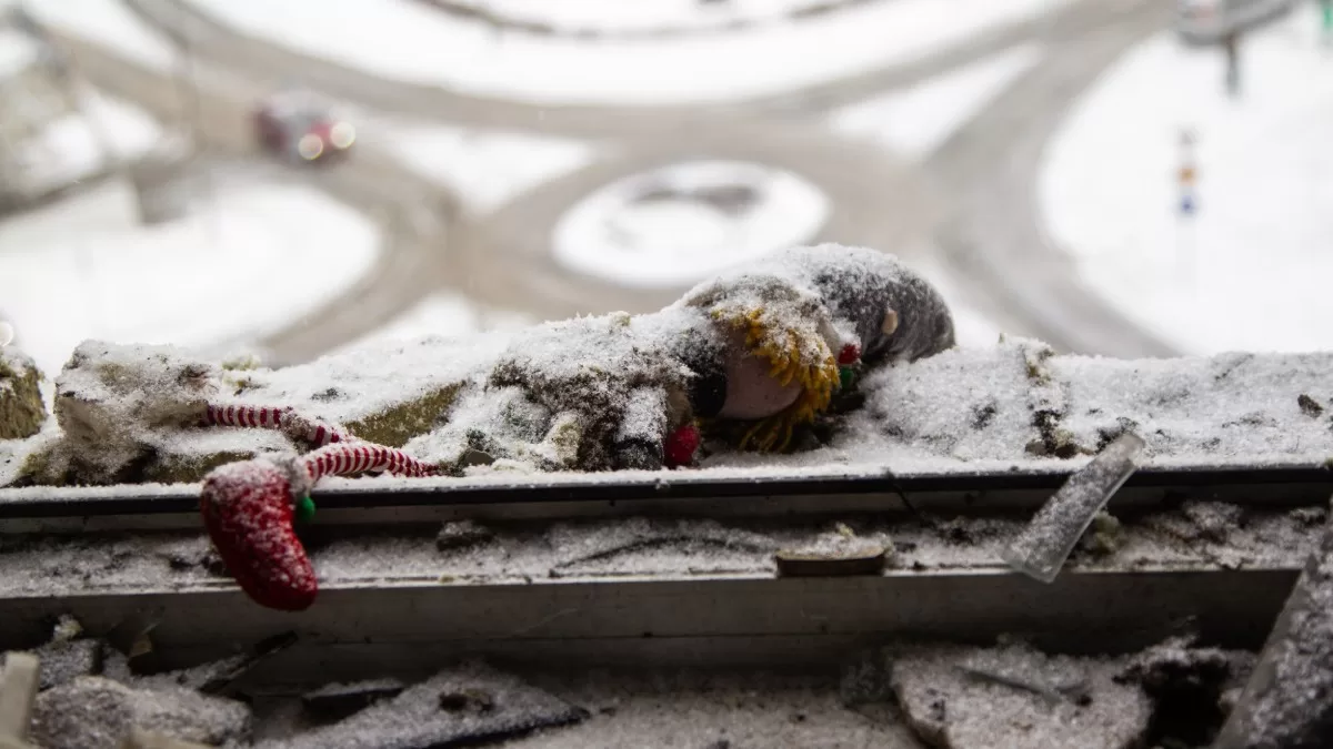 Вид з вікна пошкодженої київської квартири. 9 січня 2026 / Фото Media Center Ukraine