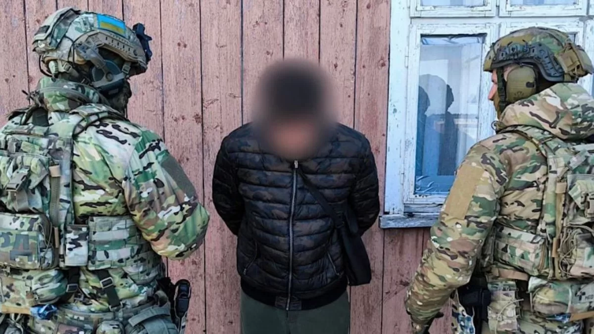 Чоловікові, що утримував дитину в будинку за містом, повідомили про підозру / Фото Нацполіція