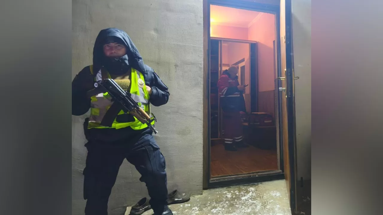 Полиция на месте убийства / Фото: ГУНП во Львовской области