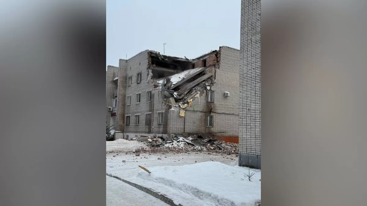 Після вибуху частково обвалилися другий і третій поверхи / Фото ASTRA