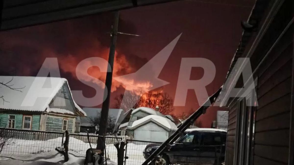 Пожежа на нафтобазі після атаки БПЛА в Псковській області / Фото ASTRA