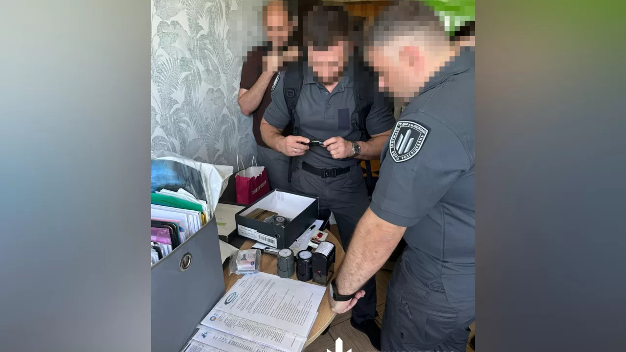 Обыск в помещении ВЛК / Фото: ГБР