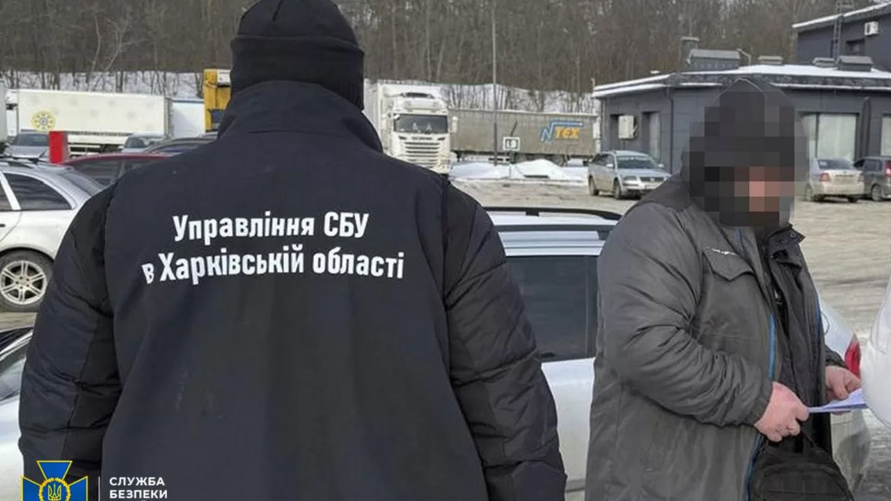 Затримання підозрюваного в організації схеми для ухилянтів / Фото: СБУ