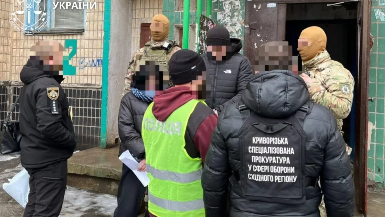 Задержание подозреваемых в сбыте наркотиков / Фото: Спецпрокуратура Восточного региона