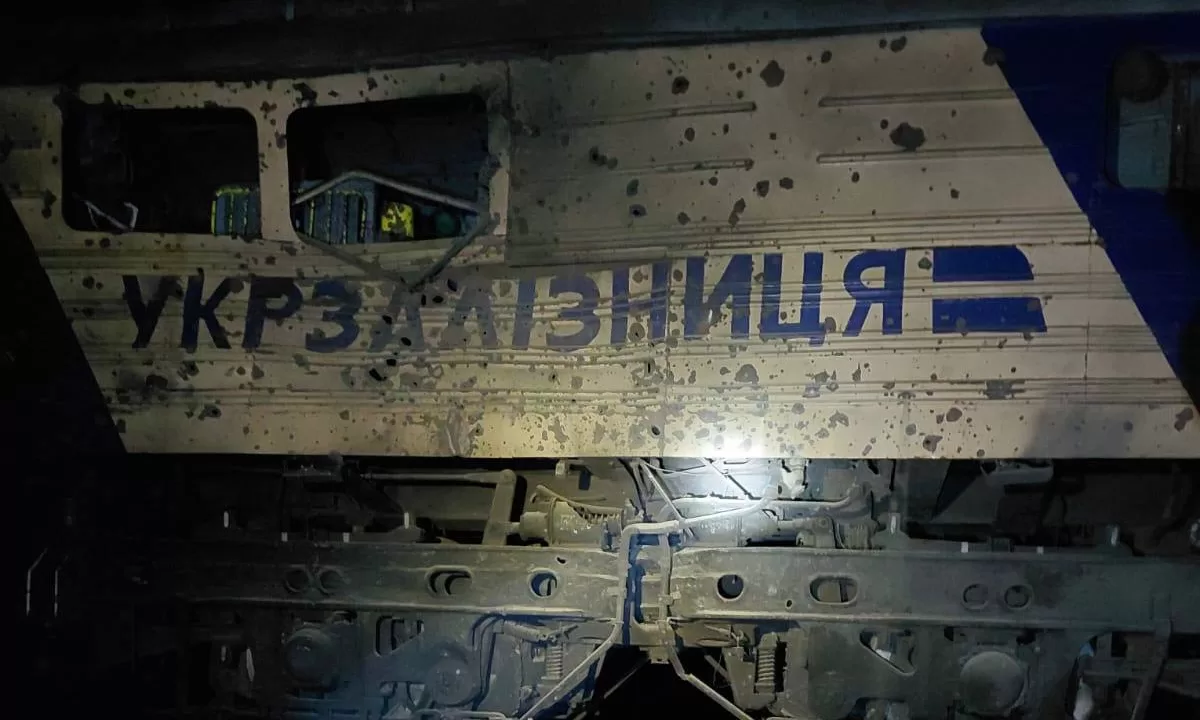 Враг нанес удар по железнодорожной инфраструктуре в Днепропетровской области / Фото: t.me/OleksiiKuleba