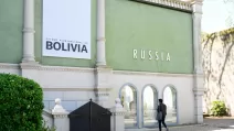 У 2024 Росія надала свій павільйон на Венеціанській бієнале Болівії / Фото: The New York Times