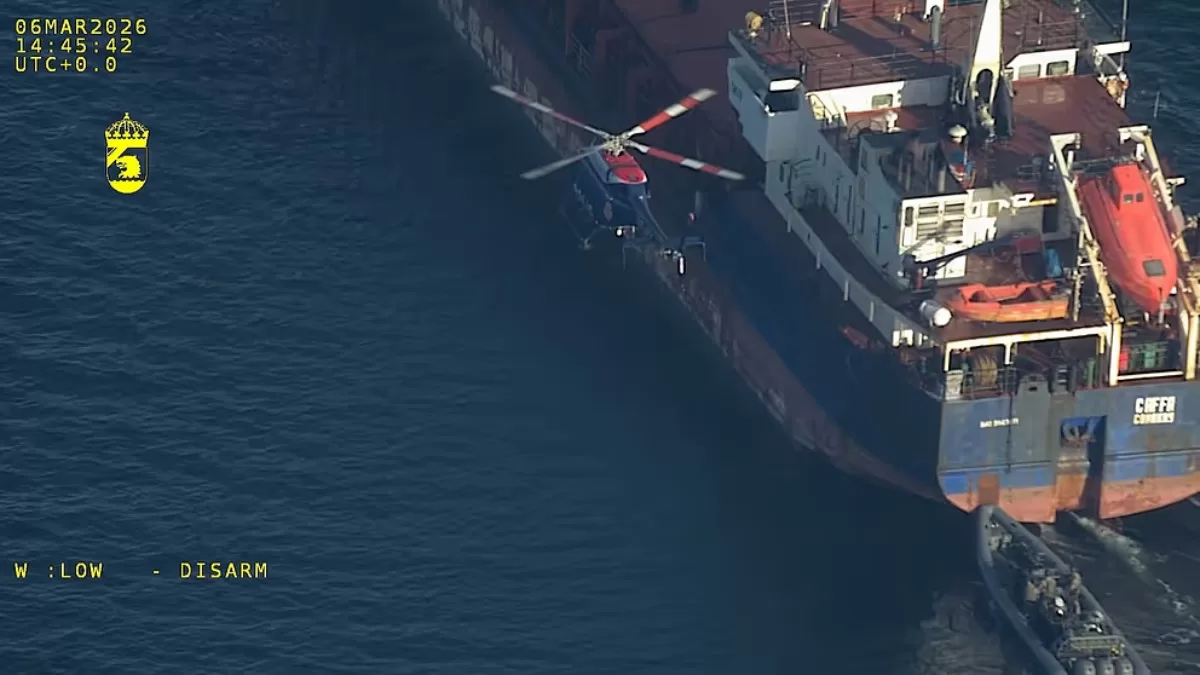 “Судно має багато характеристик, які ми асоціюємо з тіньовим флотом”, — каже Маттіас Ліндгольм, прес-секретар Берегової охорони / Фото Kustbevakningen