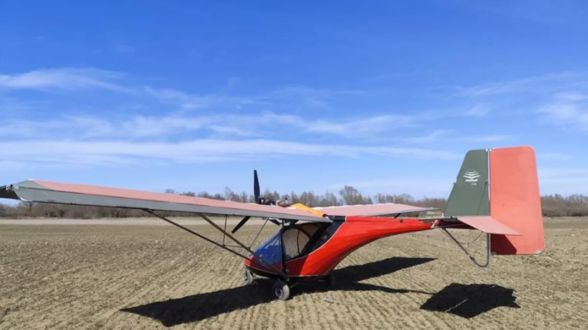 В Румынии открыли дело против украинца, который пересек границу на небольшом самолете / Фото News.ro