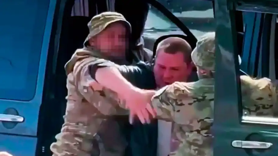 Силовое задержание военнообязанного / Скриншот