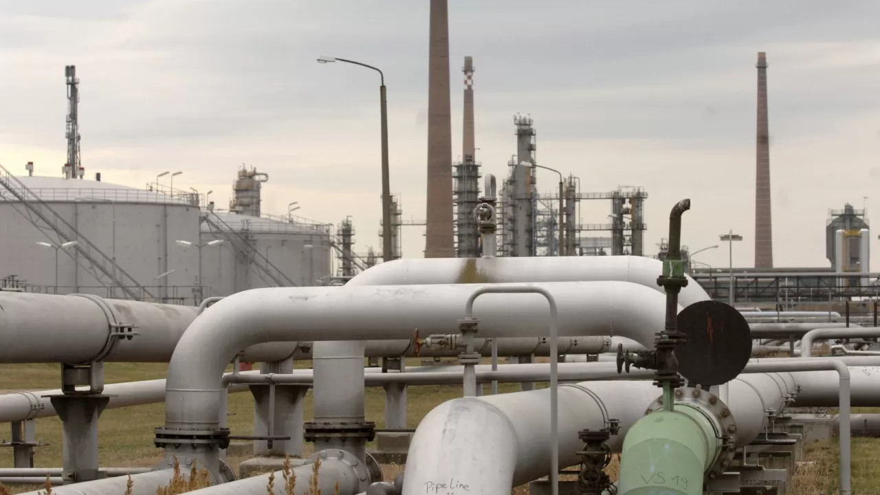 Насосная станция на конце нефтепровода "Дружба" в городе Шведт / Фото: AP