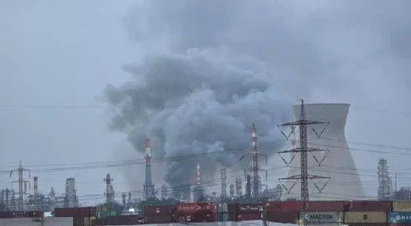 Пожежа на НПЗ в Хайфі / Фото: Clash Report