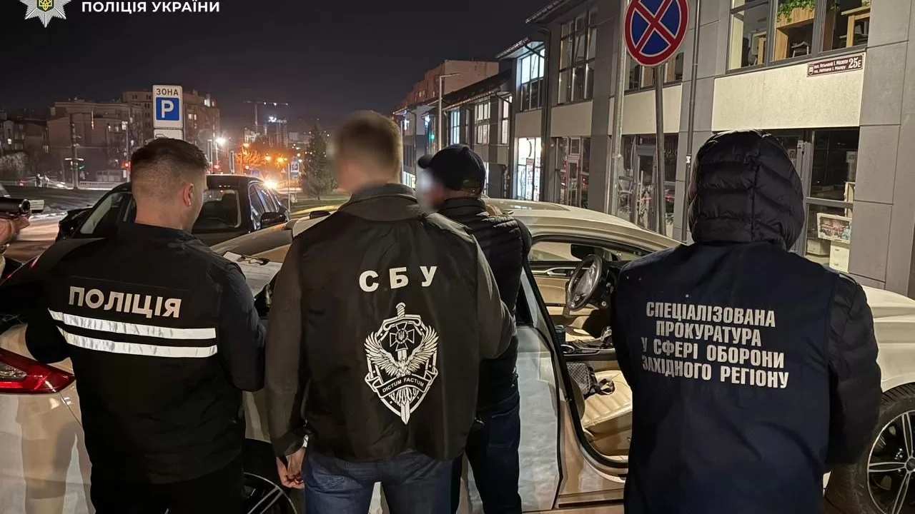 Задержание подозреваемого военного / Фото: Полиция Львовщины