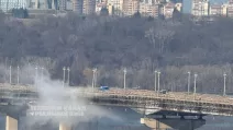 Пошкодження тепломережі на мосту Патона / Фото з соцмереж