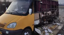 Пошкоджена ударом БпЛА маршрутка / Фото: Сумська ОВА