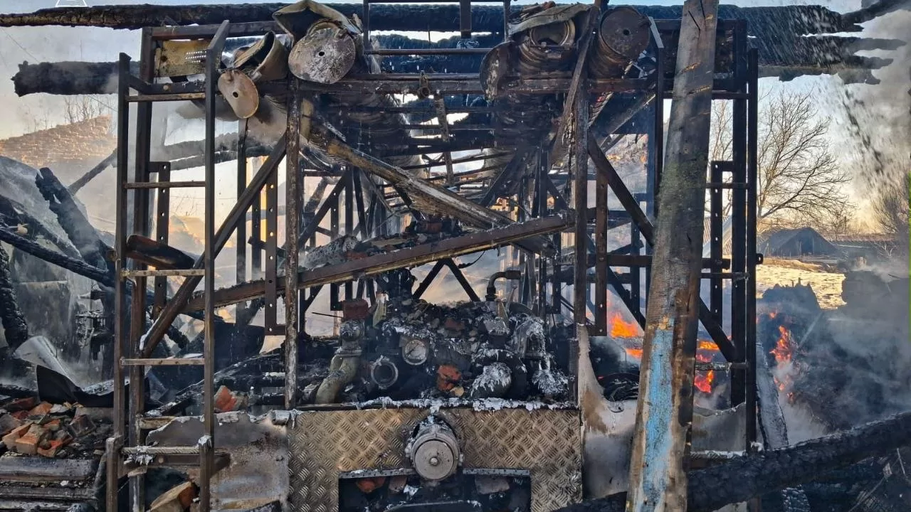 Уничтоженная российскими обстрелами пожарная техника / Фото: ГСЧС