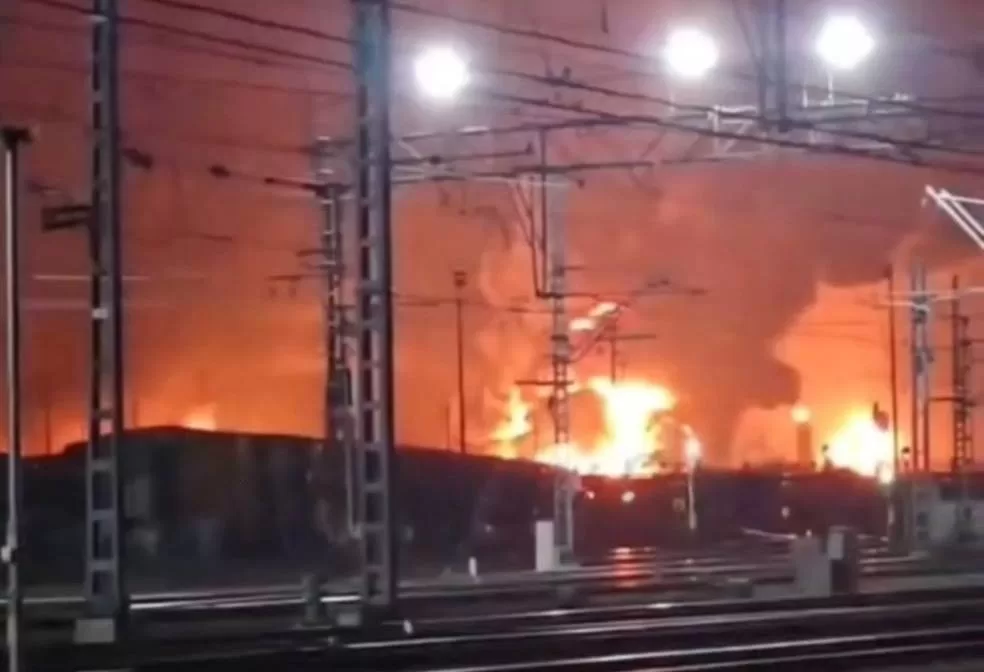 Пожежа на станції Лузька, Ленінградська область, РФ / Фото: Exilenova+