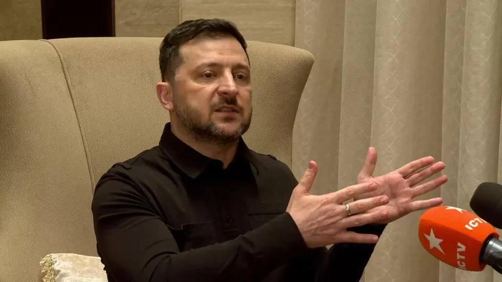 Володимир Зеленський під час коментаря щодо візиту до Саудівської Аравії 27 березня 2026 / Скриншот