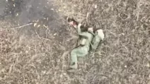 Russian soldiers self-destructing / Video screenshot