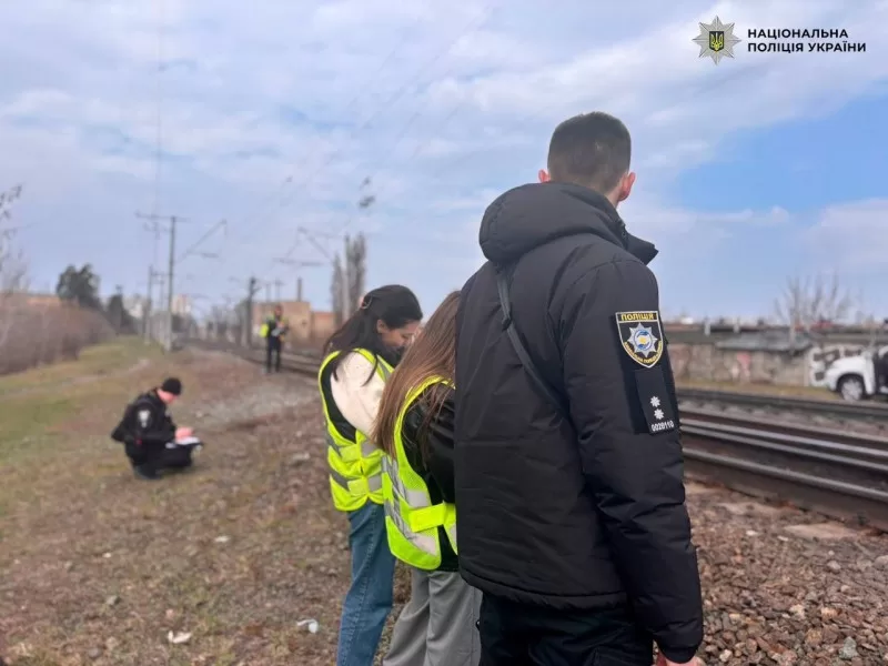Правоохоронці на місці загибелі дитини / Фото: Поліція Києва