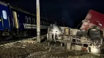 Місце зіткнення вантажівки та поїзда на Харківщині / Фото: ГУНП в Харківській області