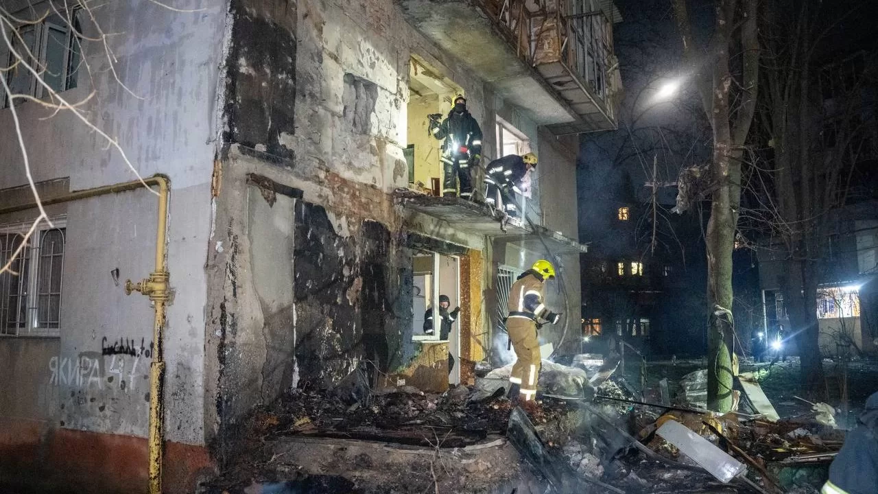 В Одесі після атаки БпЛА евакуювали мешканців і зафіксували значні руйнування / Фото: Одеська ОВА