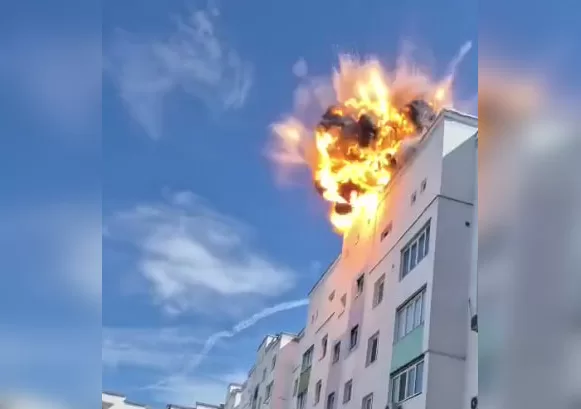 Shahed drone hits a building in Kharkiv / Screenshot