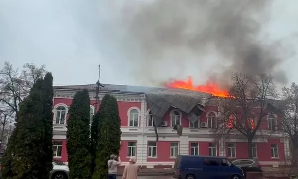 Пожежа в міськраді в Прилуках / Фото: Суспільне