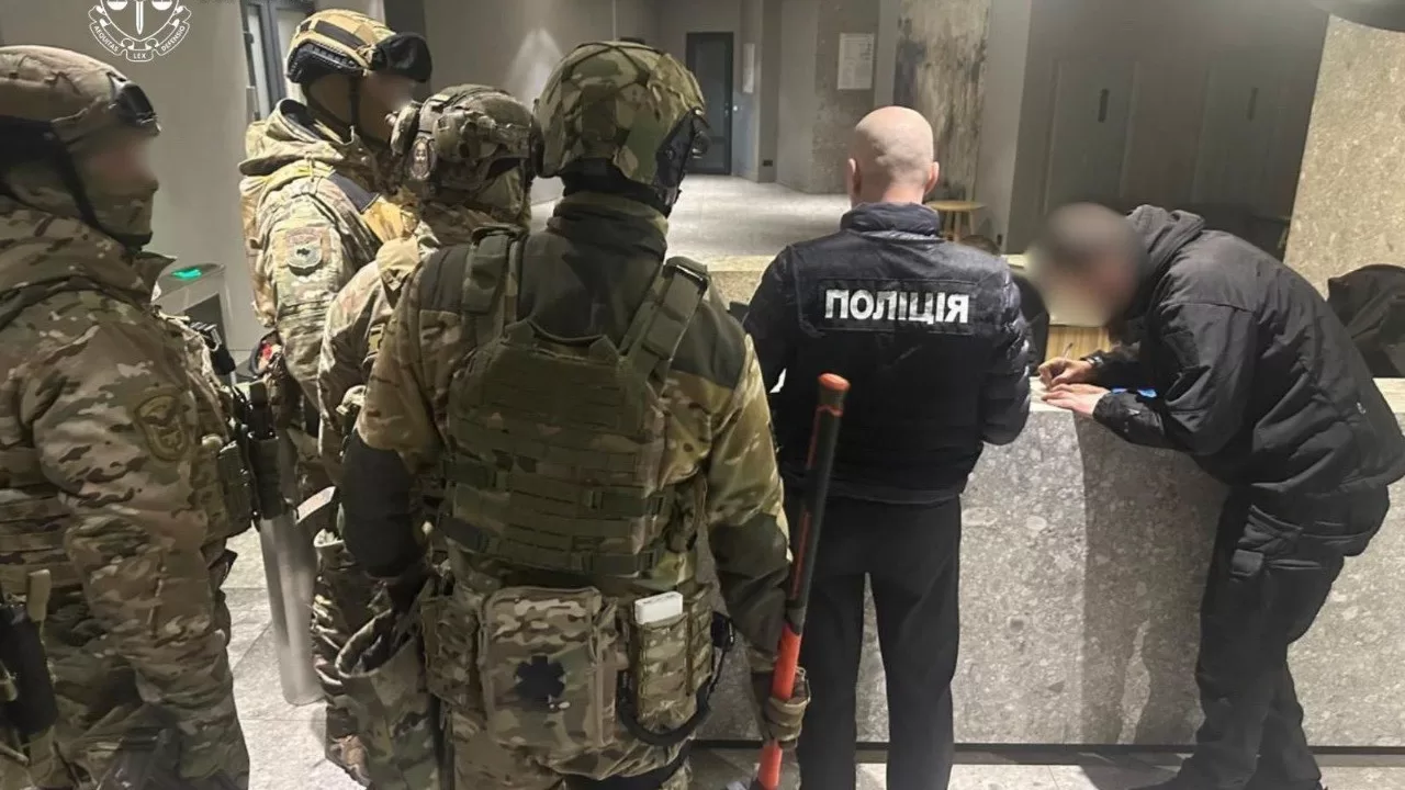 Задержание подозреваемых в незаконной переправке мужчин за границу / Фото: Киевская городская прокуратура