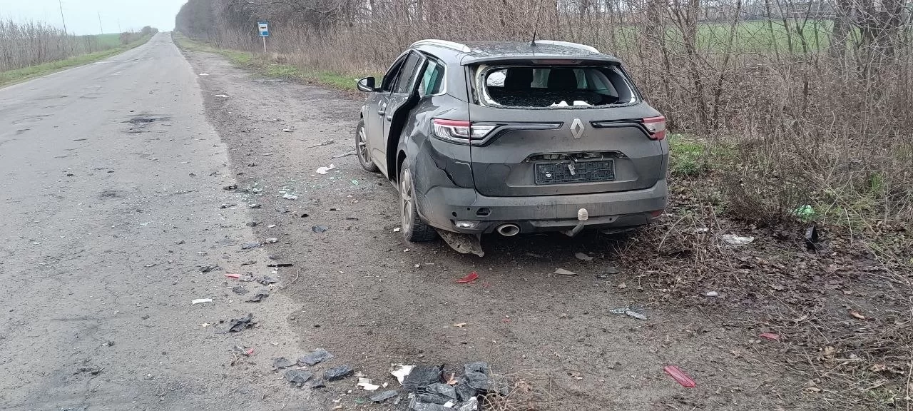 Renault Megane після удару БпЛА на Харківщині / Фото: Віктор Коваленко