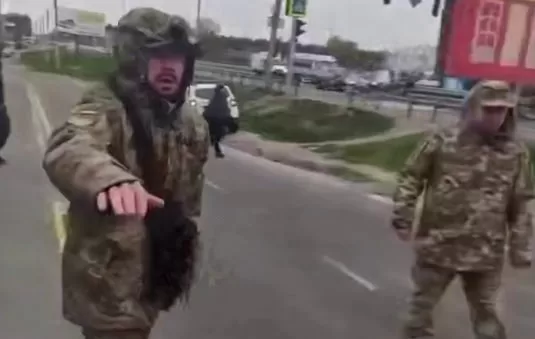 Працівники ТЦК / Скриншот