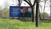 Передвиборчий плакат Віктора Орбана / Фото Reuters