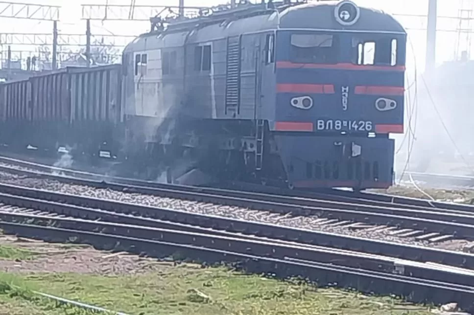 Вантажний поїзд після атаки на Дніпропетровщині / Фото: Міністерство розвитку громад та територій України